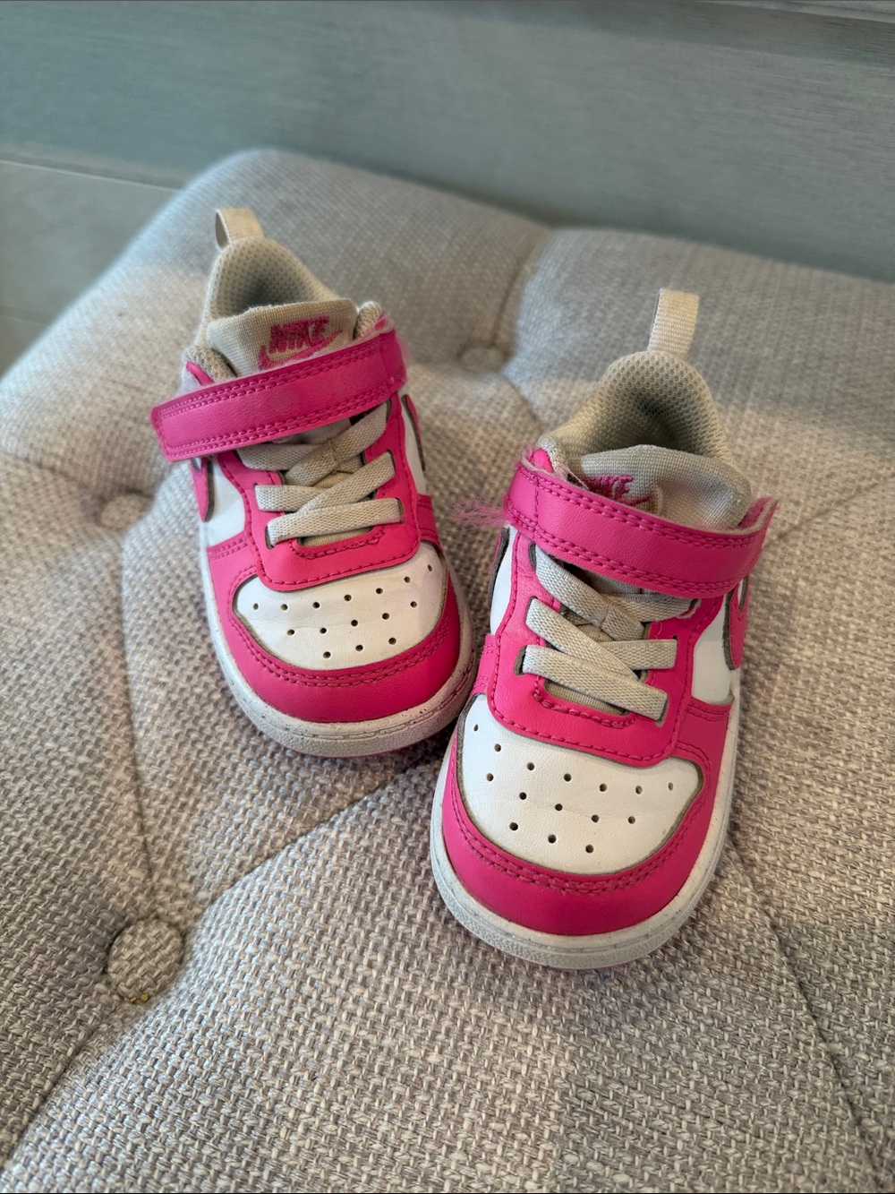Nike Kids White and Pink Velcro Strap Sneakers